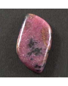 Cabochon - Black Veined Rhodonite (CAB02)